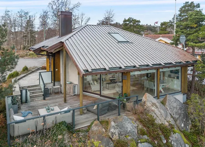 3 Bedroom Cozy In Feriehus *