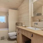 3 Bedroom Cozy In 別荘 *