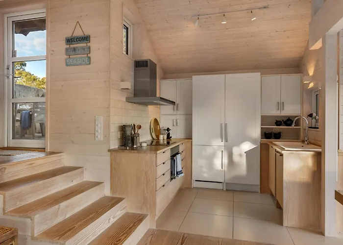 3 Bedroom Cozy In *